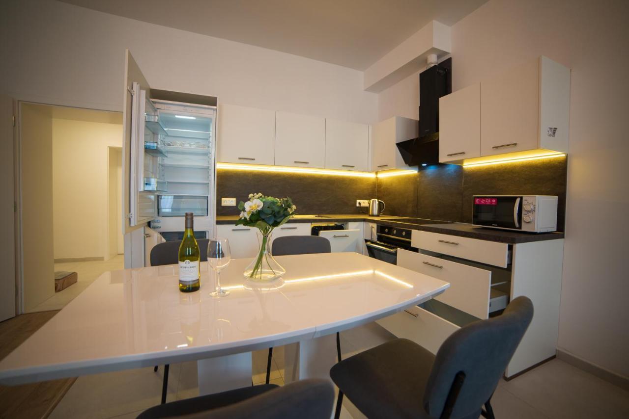 Top Class Apartments In Carlsbad Карлові Вари Екстер'єр фото