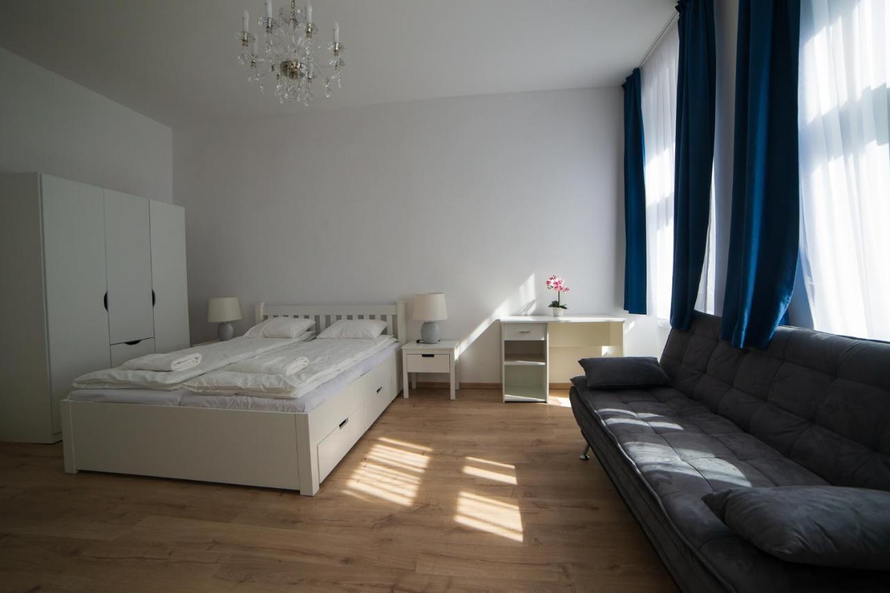 Top Class Apartments In Carlsbad Карлові Вари Екстер'єр фото
