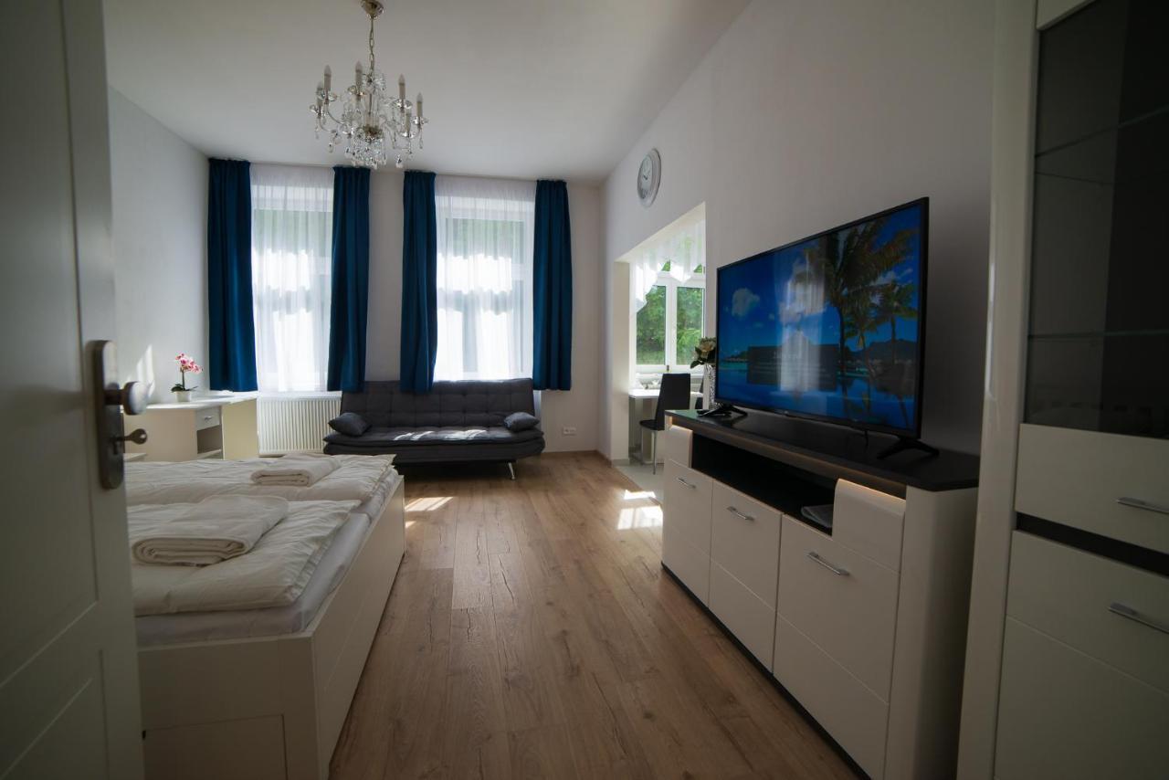 Top Class Apartments In Carlsbad Карлові Вари Екстер'єр фото